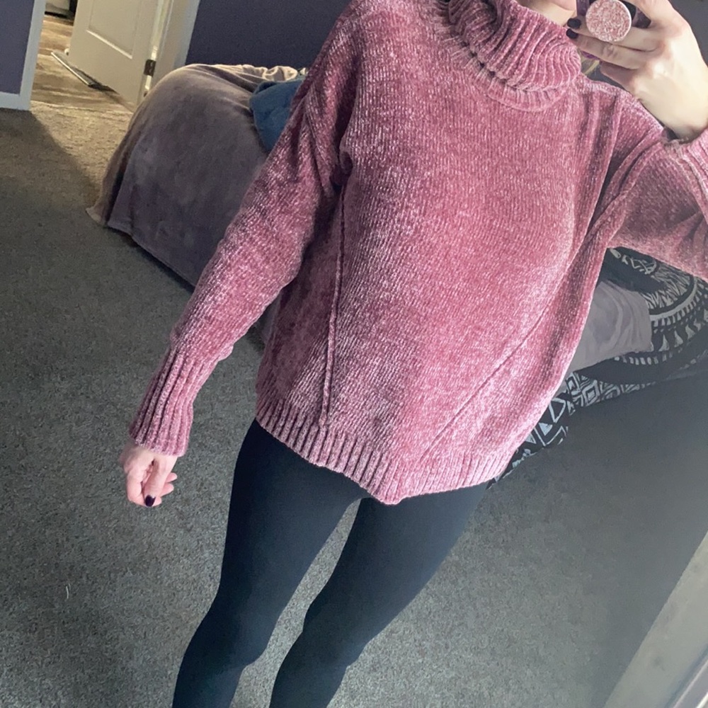Pink Rose Sweater - Picture 3 of 3